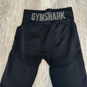 Gym shark black leggings. Gently used.